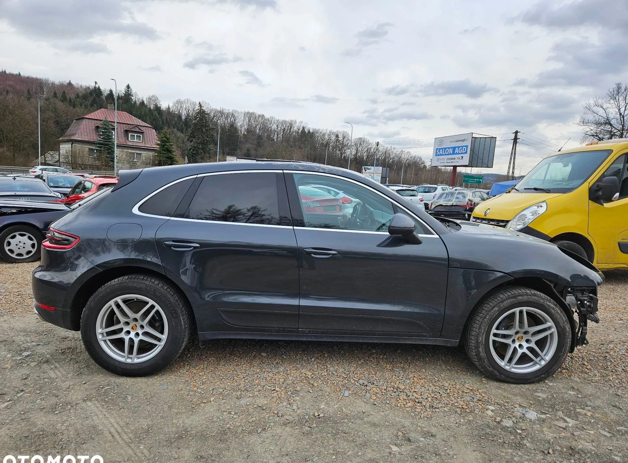 Porsche Macan cena 94500 przebieg: 79000, rok produkcji 2016 z Warszawa małe 301